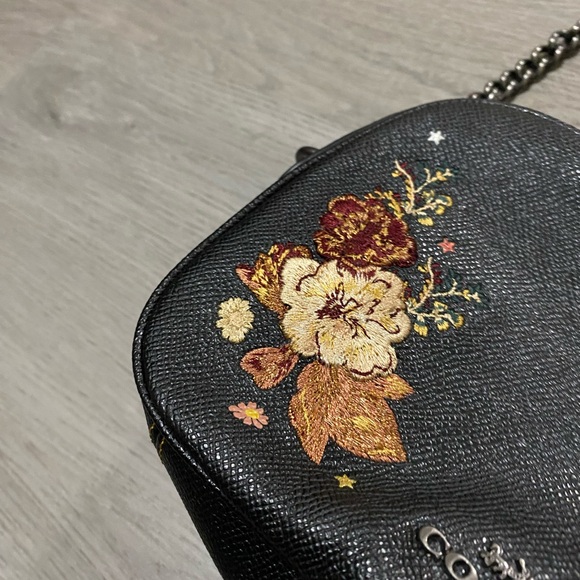 Coach Isla Tattoo Chain Black Mini Crossbody Leather Bag with Floral Embroidery - Picture 3 of 12